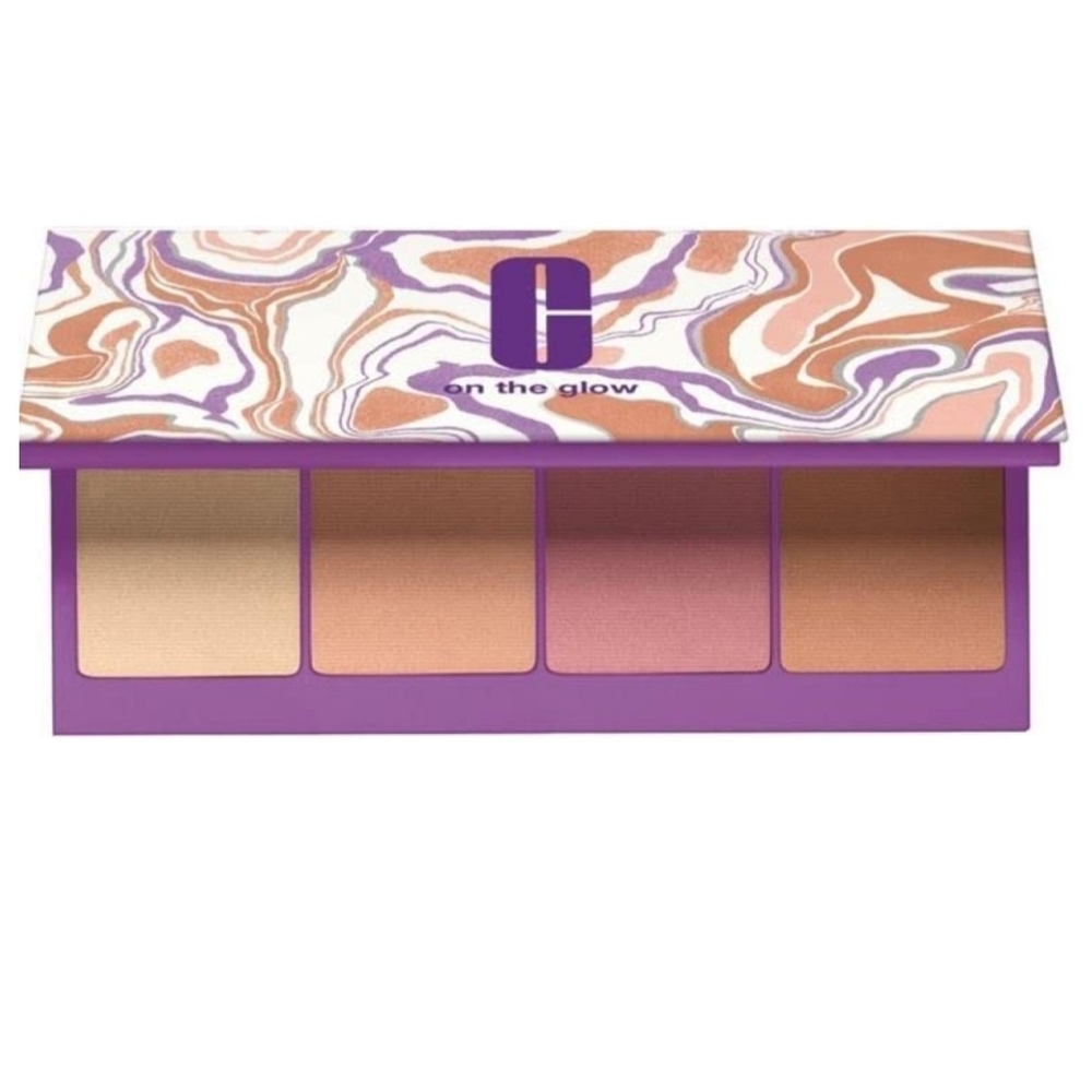 Clinique On The Glow Limited Edition face Palette Medium to Dark